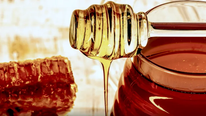 Food liquid filling equipment